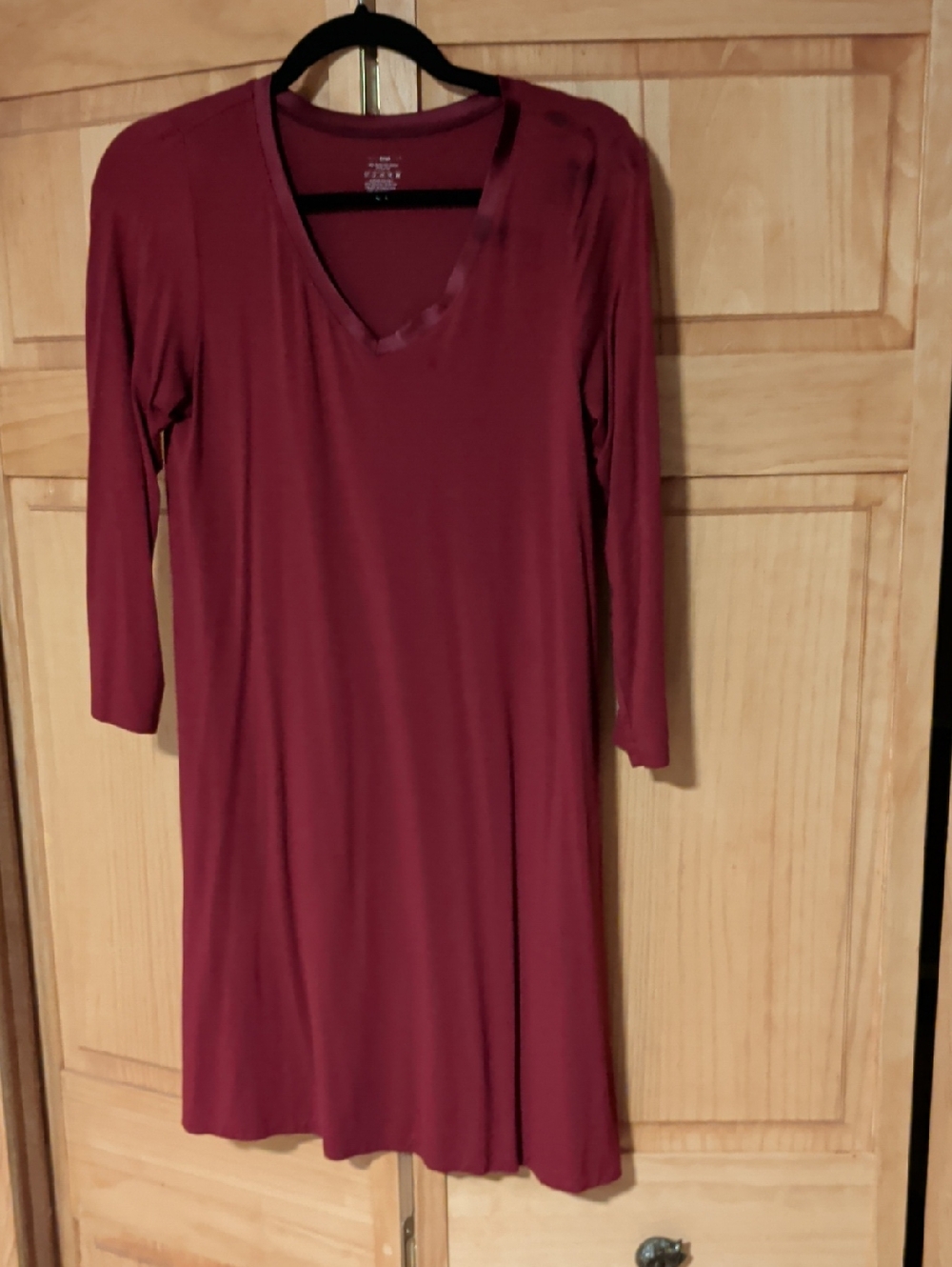 Long Sleeve V-Neck Burgundy Dress